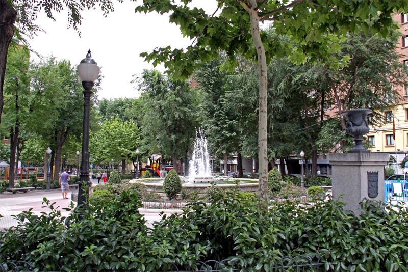 Plaza del Conde de Valle de Schil