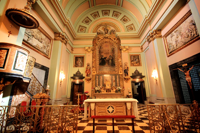 Interior de la iglesia de las Salesas