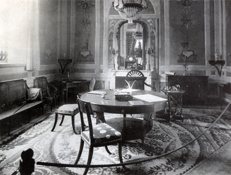 Reproduccin del gabinete de Napolen en Chamartin en el palacio de los duques de Pastrana