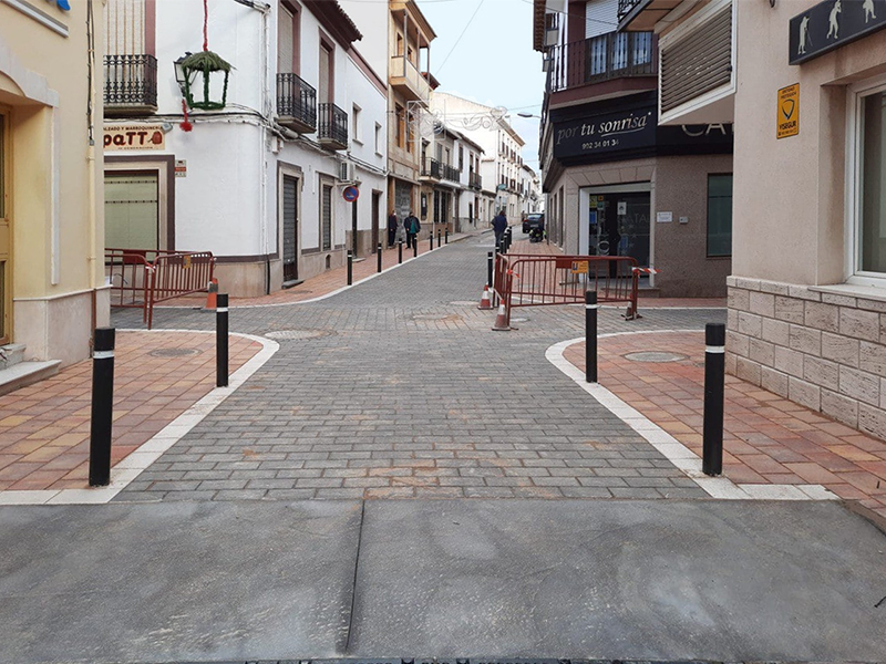 En la esquina de la calle de la Reina con la del Castillo estuvo el cine Rampie y antes la casa de doa Mara Ana Baillo