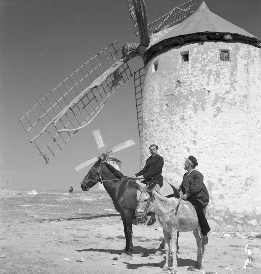 Don quijote y Sancho en el molino Infanto