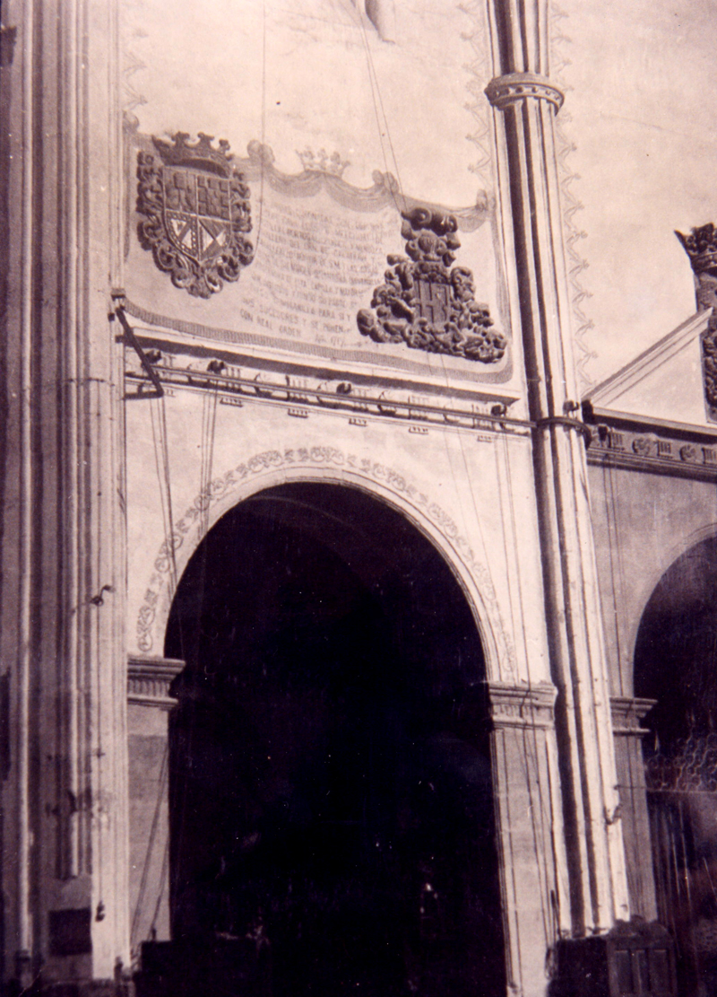 Antigua iglesia parroquial. Capillas del lado izquierdo