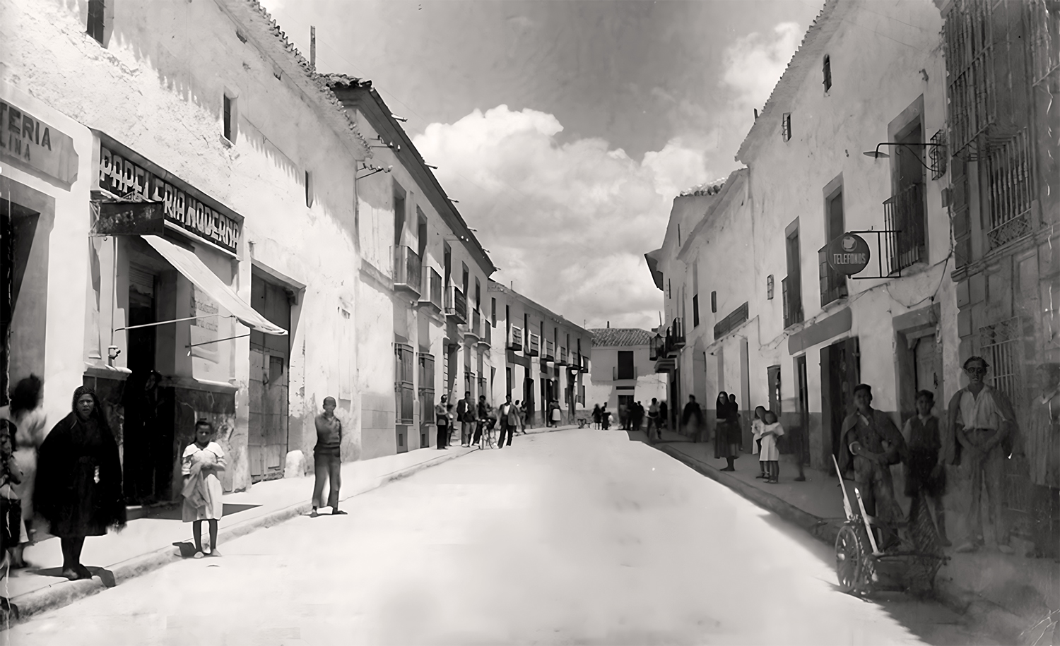 Calle de la Virgen por los aos 40